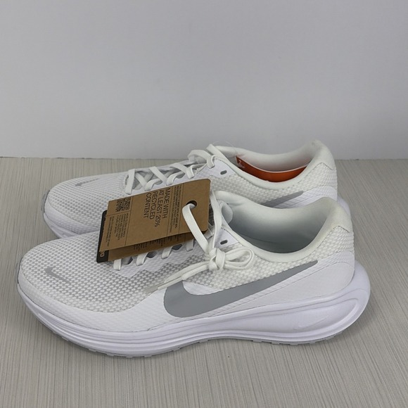 Nike Revolution 8 Road Running Shoes Men\'s Sz 9 White/Pure Platinum HJ9198-100